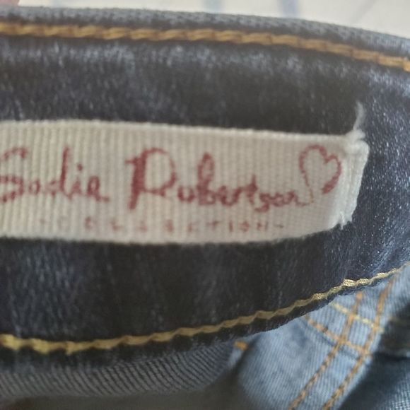 Wild Blue Size 7 Distressed skinny jeans by e - Picture 5 of 8